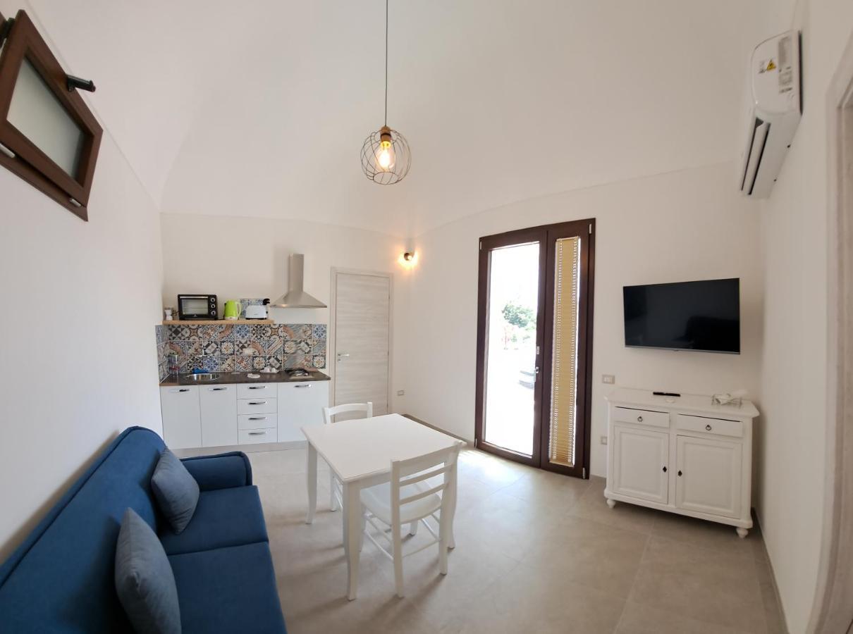 Claudette Apartments Marsala Room photo